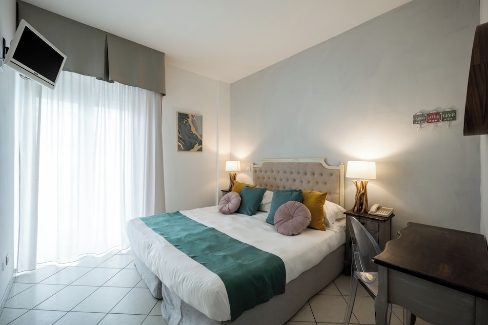 Standard Double Room, Sea View - Photo 1
