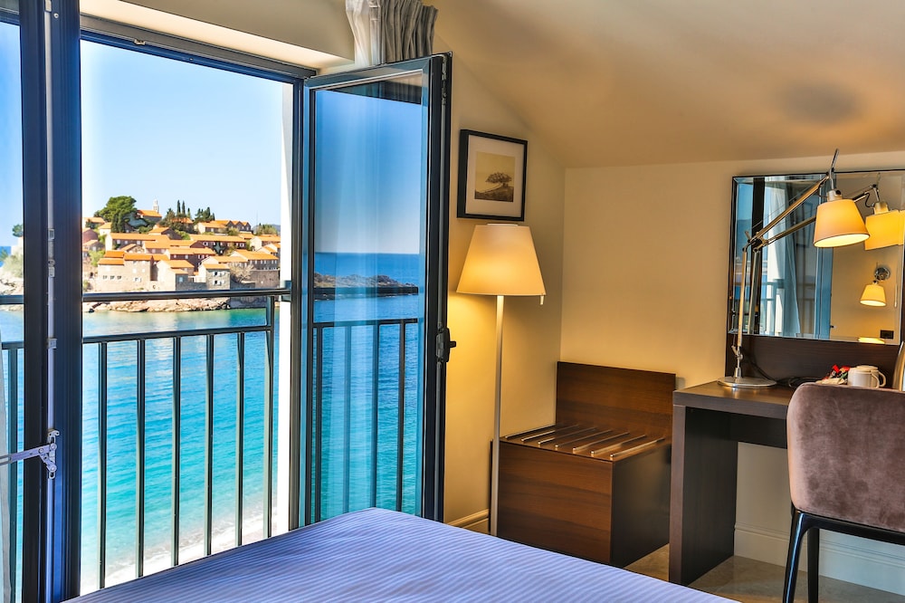 Family Room, Sea View - Photo 7