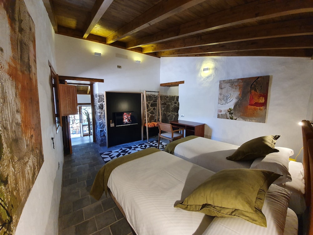 House, 2 Bedrooms (Abenchara) photo 2