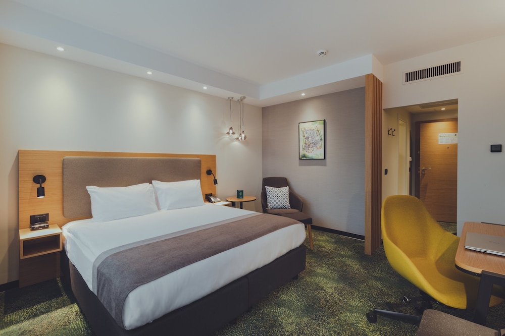 Premium Room, 1 Double Bed, Non Smoking - Photo 1