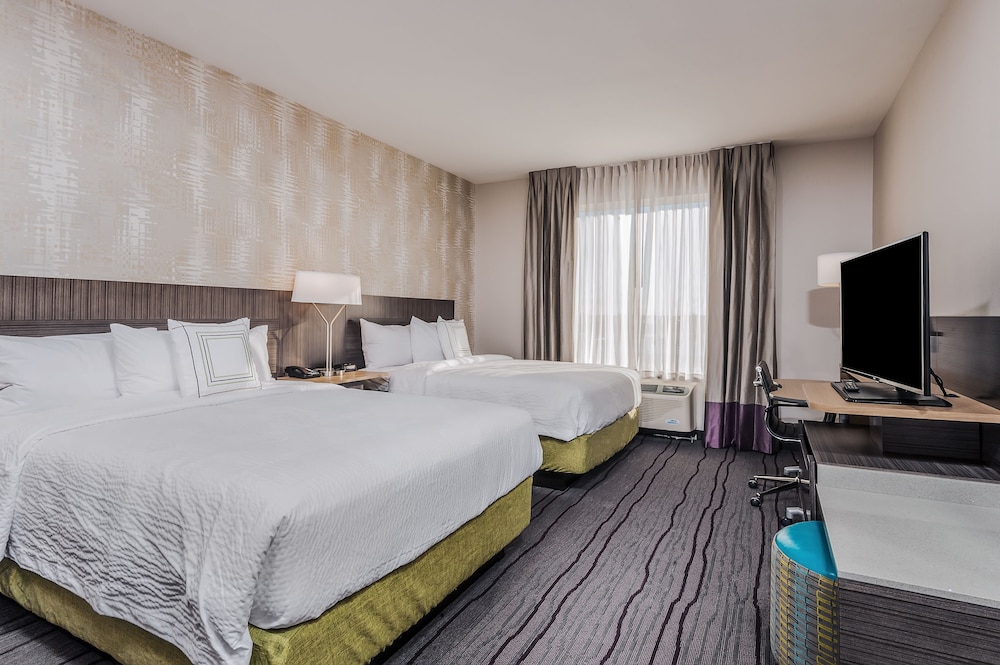 Executive Room, 2 Queen Beds photo 3