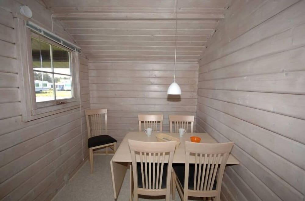 Standard Cottage, 2 Bedrooms, Shared Bathroom photo 2