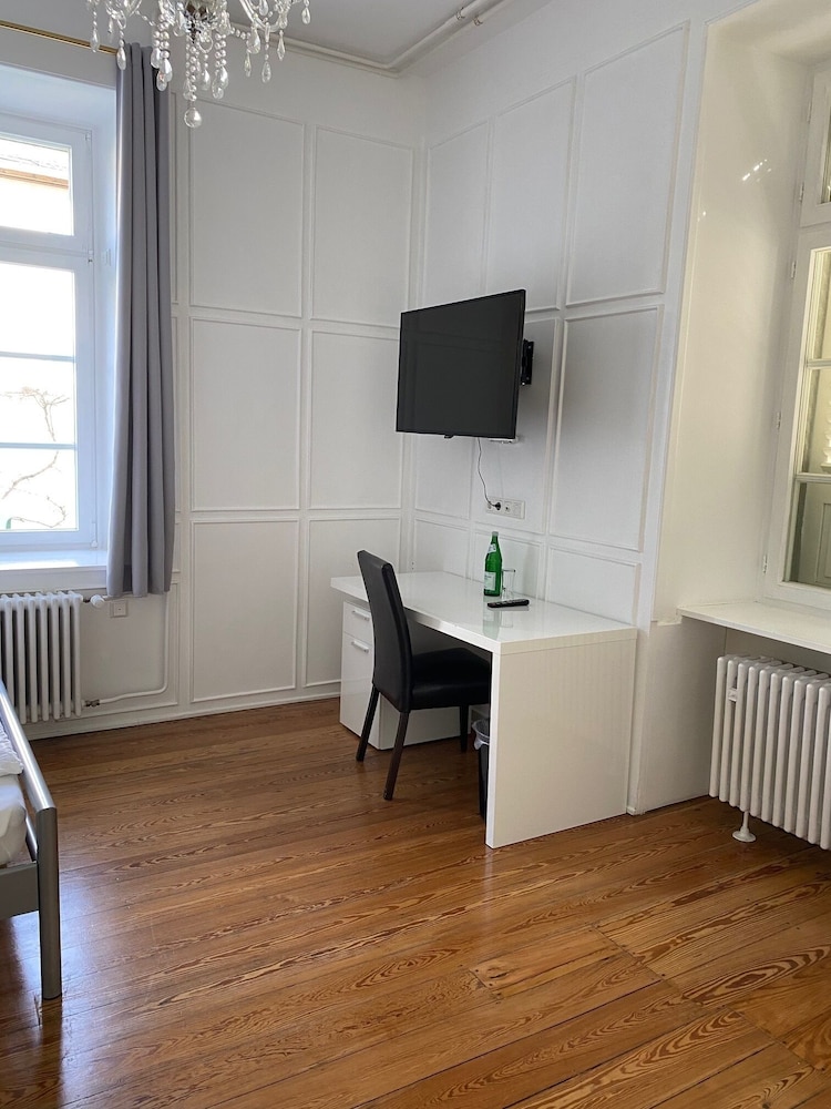 Single Room photo 1