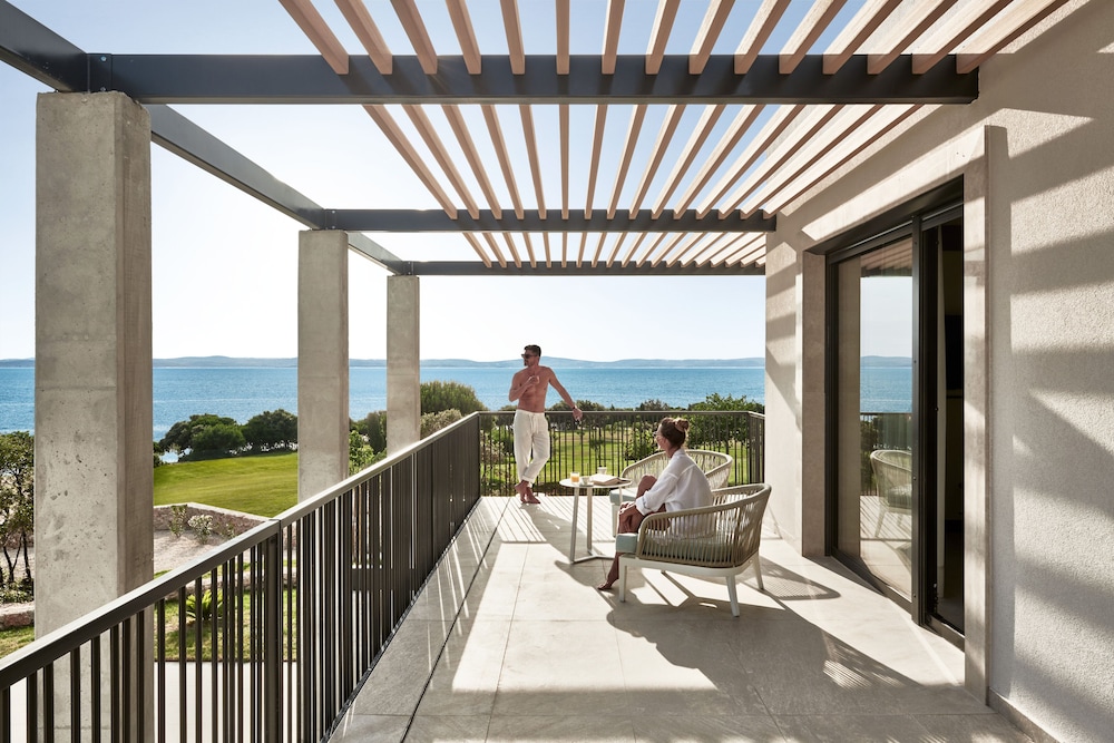 Presidential Villa, Private Pool, Sea View photo 1
