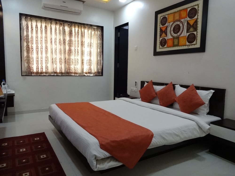 Executive Double Room - Photo 8
