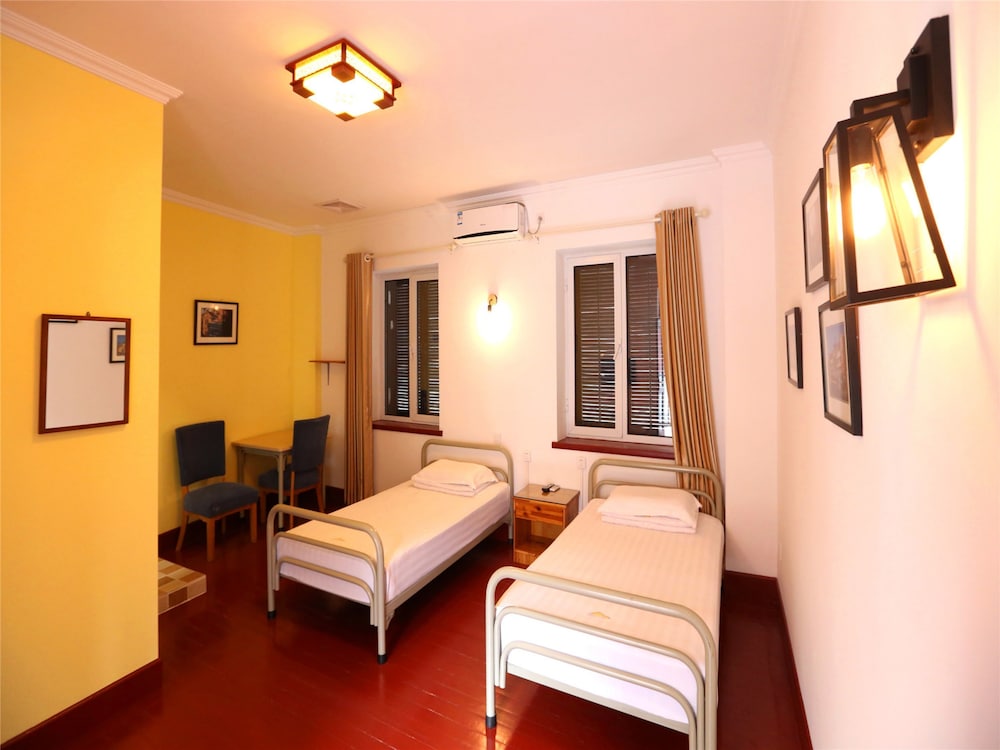 Standard Twin Room photo 3