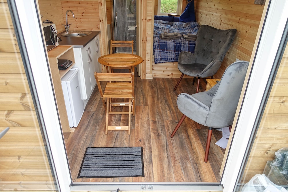 Basic Double Room, Ensuite (Glamping Pod) photo 1