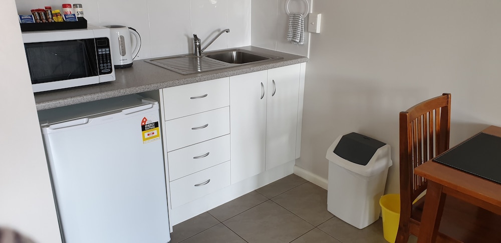 Deluxe Studio, Non Smoking, Kitchenette photo 2
