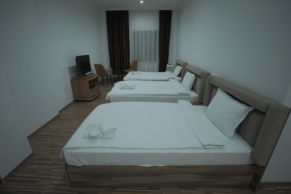 Deluxe Triple Room photo 1