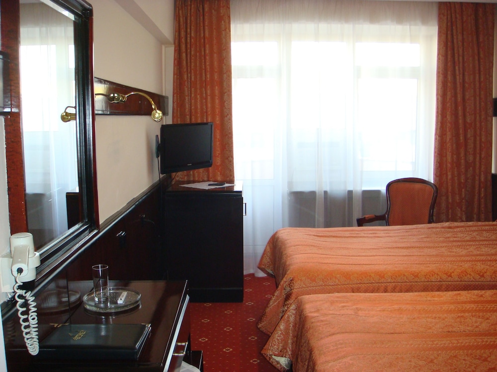 Standard Twin Room photo 3