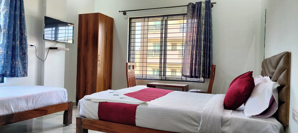 Deluxe Double Room, City View