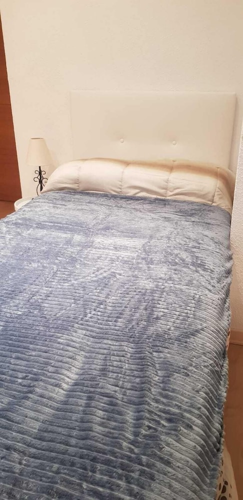 Single Room, Shared Bathroom