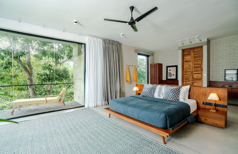 Premier King Suite (10% off on Spa) photo 2