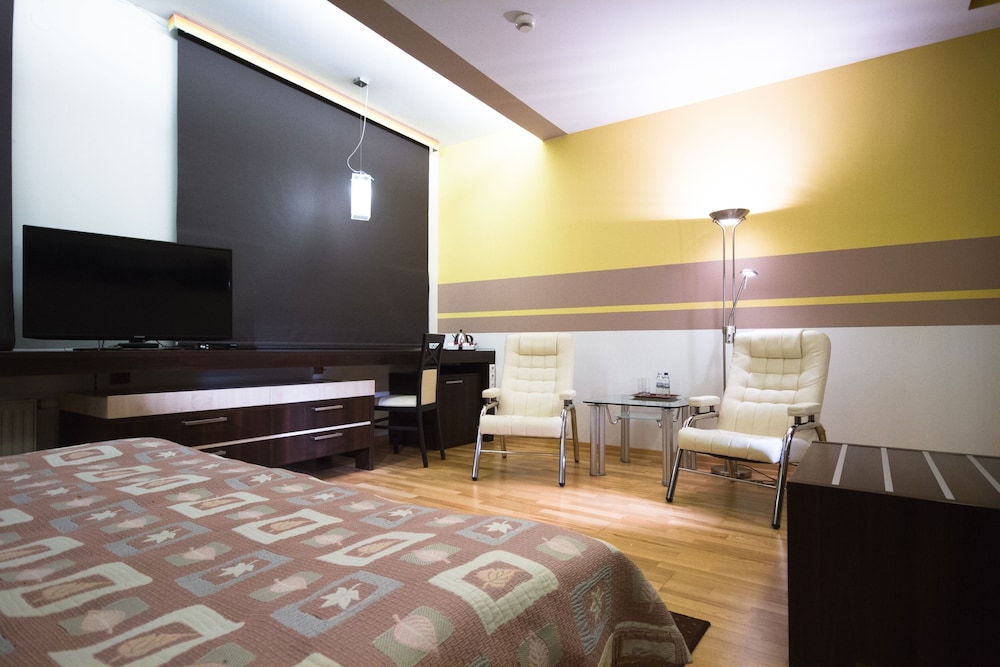 Standard Double Room, 1 Double Bed photo 3