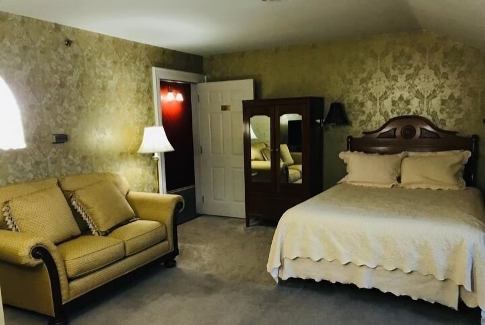 Romantic Room, River View 305 photo 2