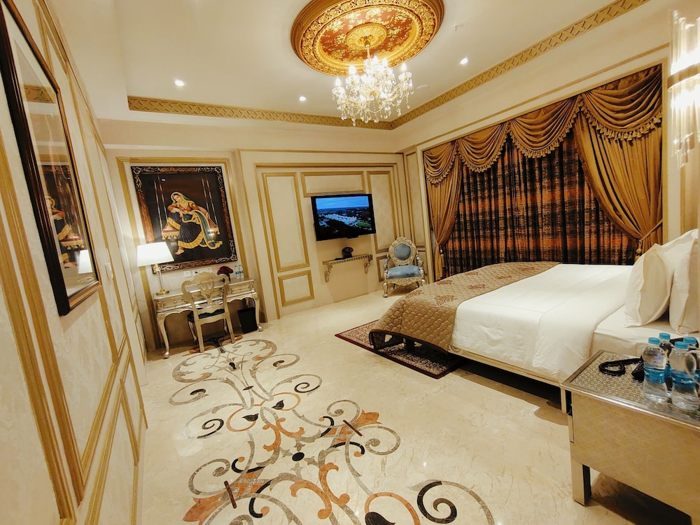 Luxury 3 Bedroom Villa - Photo 1