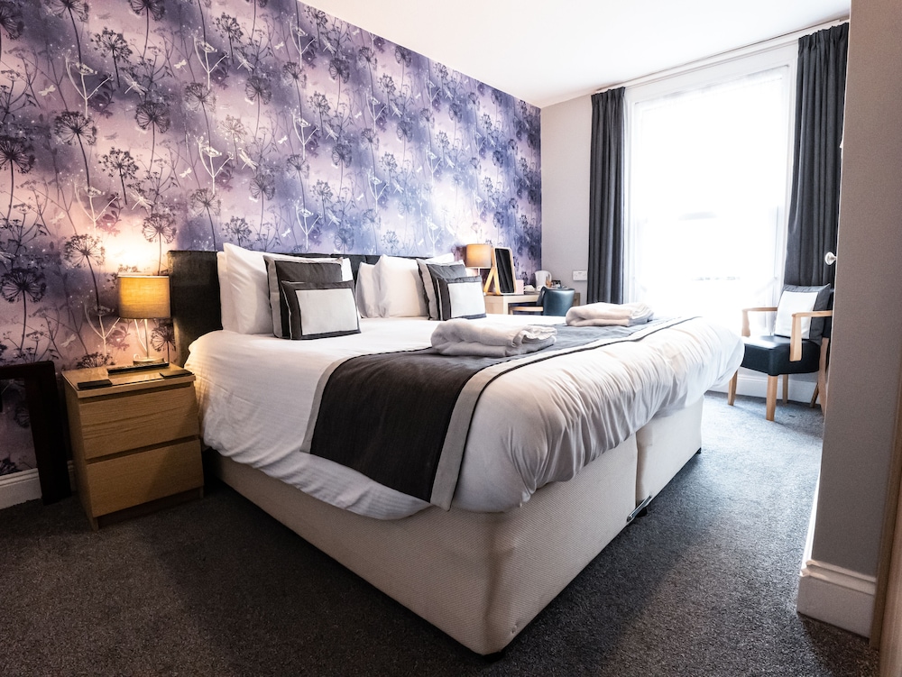 Double or Twin Room (Superking Double or Twin) photo 3