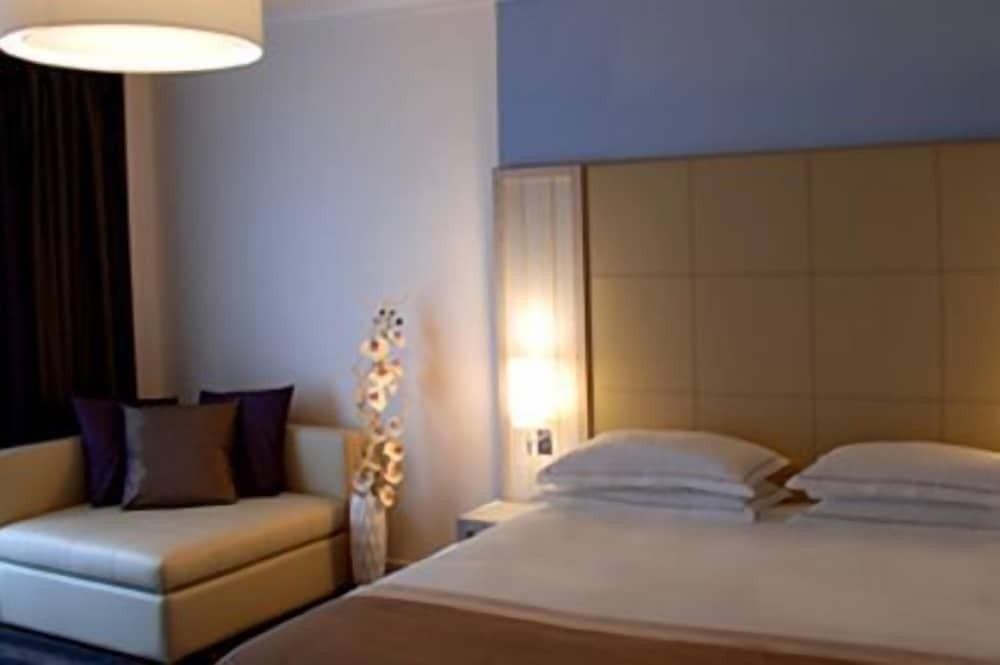 Standard Double Room, Sea View (spa access) - Photo 8