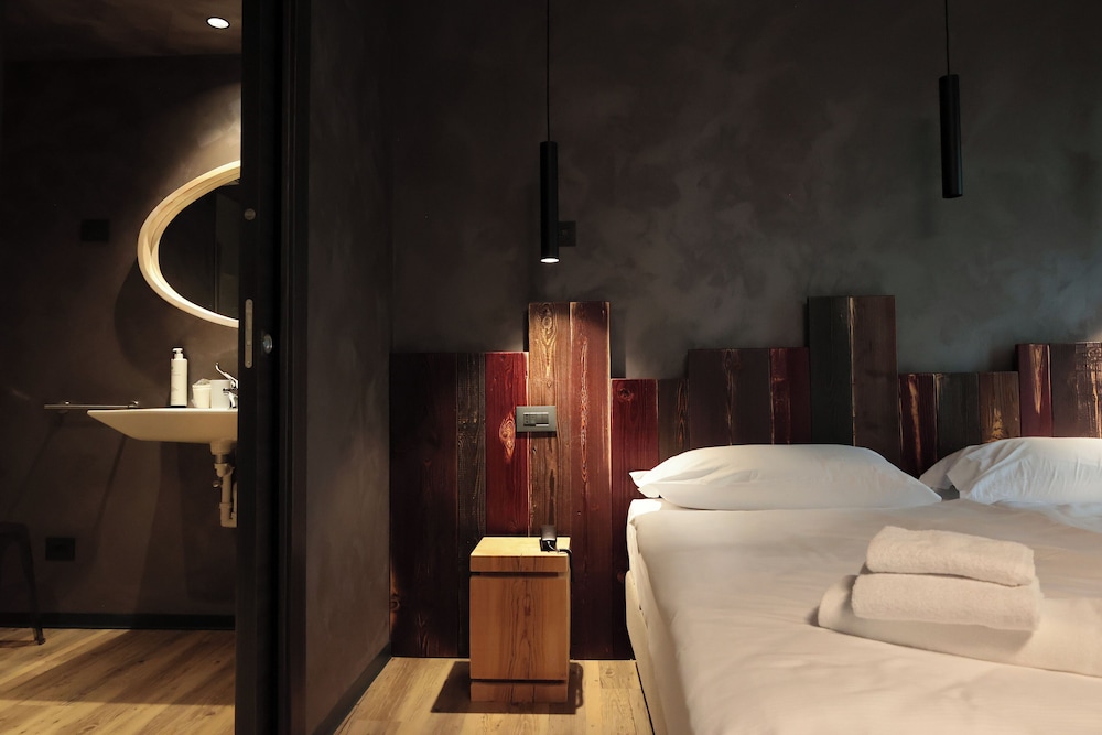 Quadruple Room - Photo 2