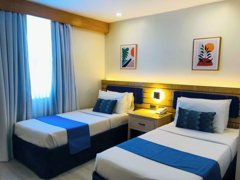 Deluxe Twin Room photo 2