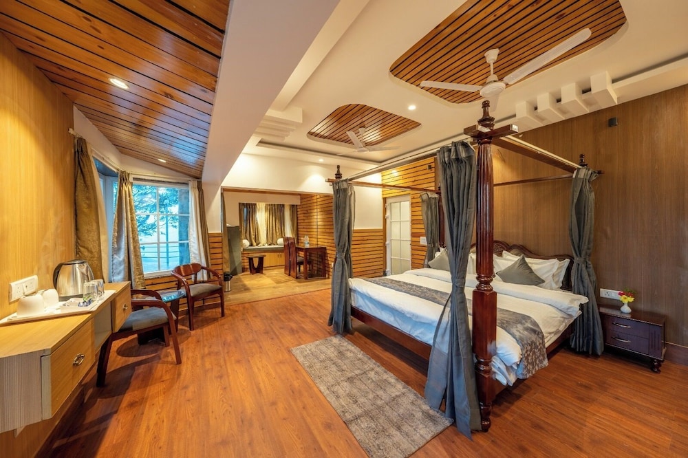 Grand Bungalow photo 2