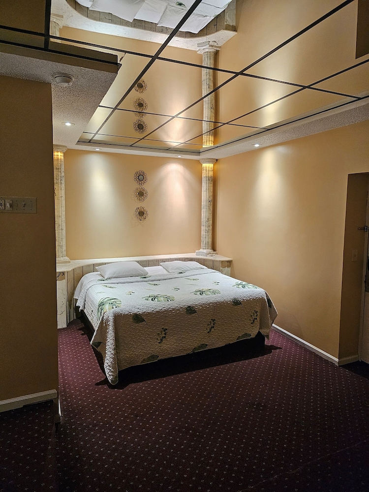 Standard Room photo 3