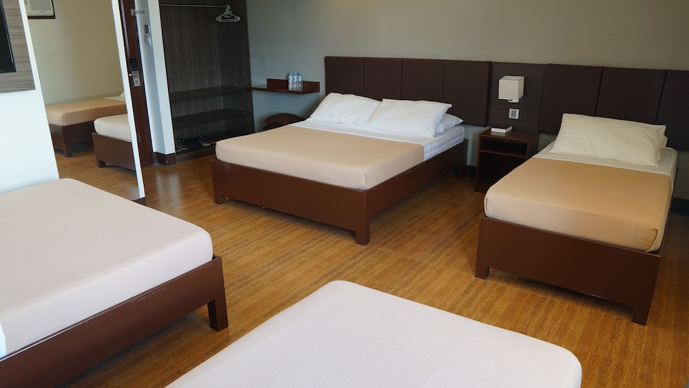 Family Suite photo 2