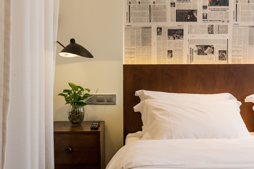 Standard Room, 1 Queen Bed, Non Smoking photo 3