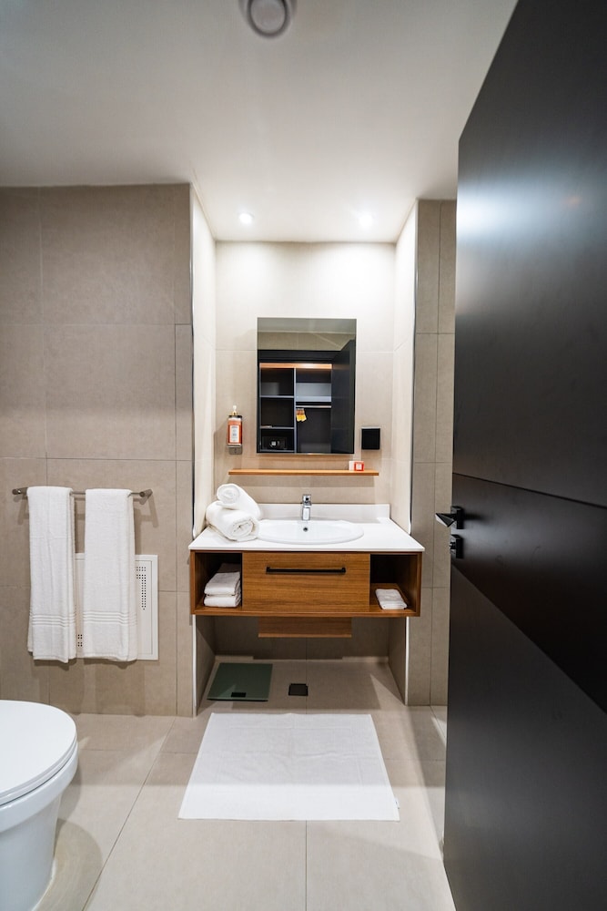 Deluxe Twin Room, Balcony, Garden View photo 3