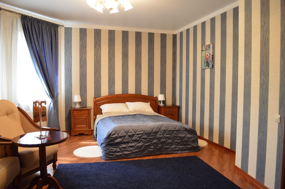 Standard Double Room photo 3