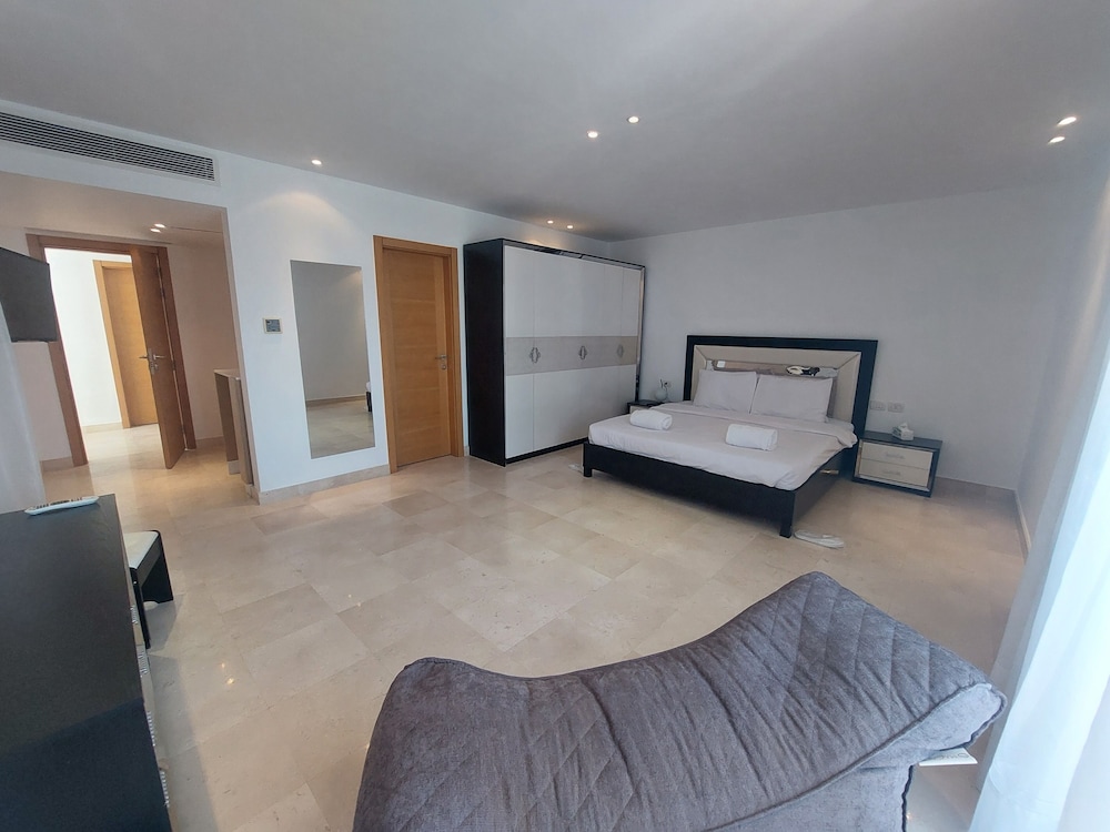 Deluxe Suite photo 3