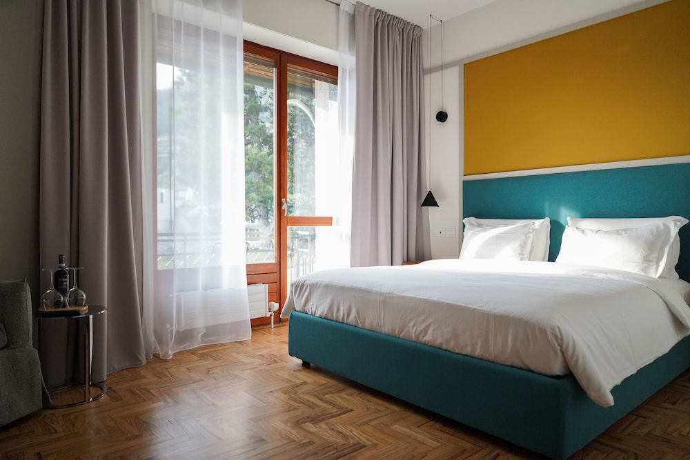 Double Room, Mountain View