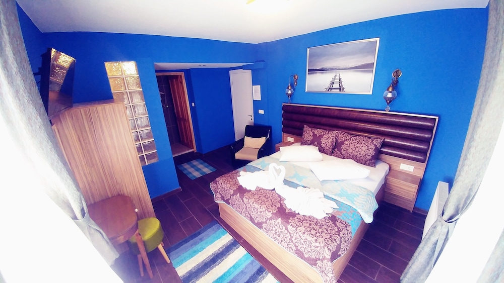 Deluxe Double Room, River View
