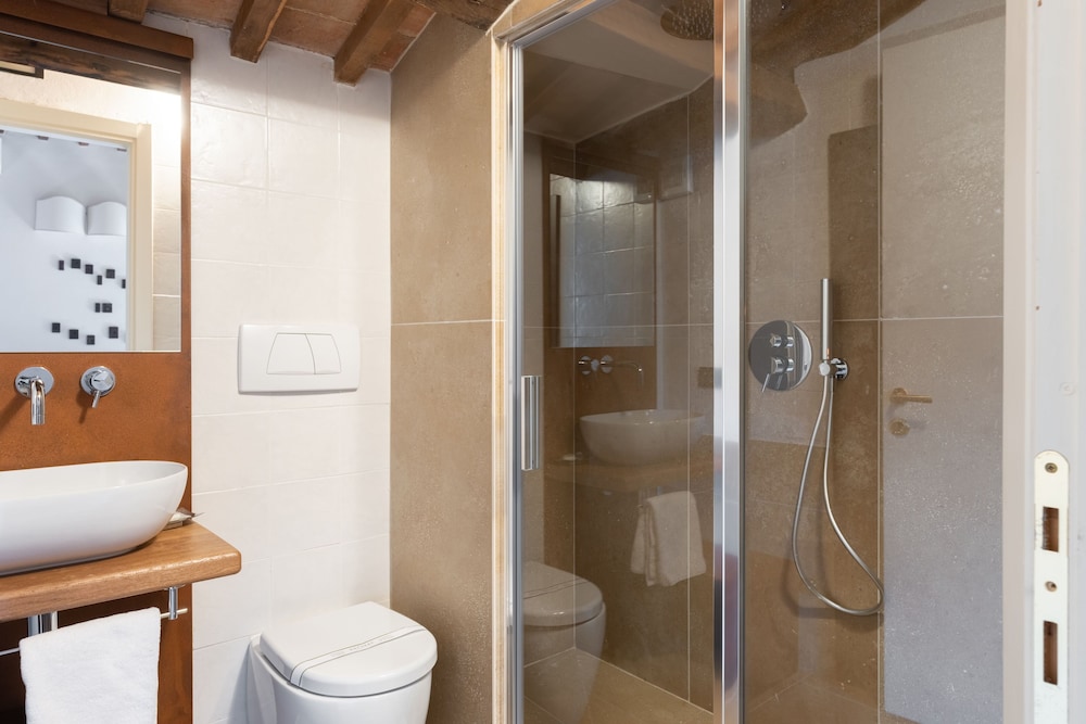 Family Studio Suite - Photo 2