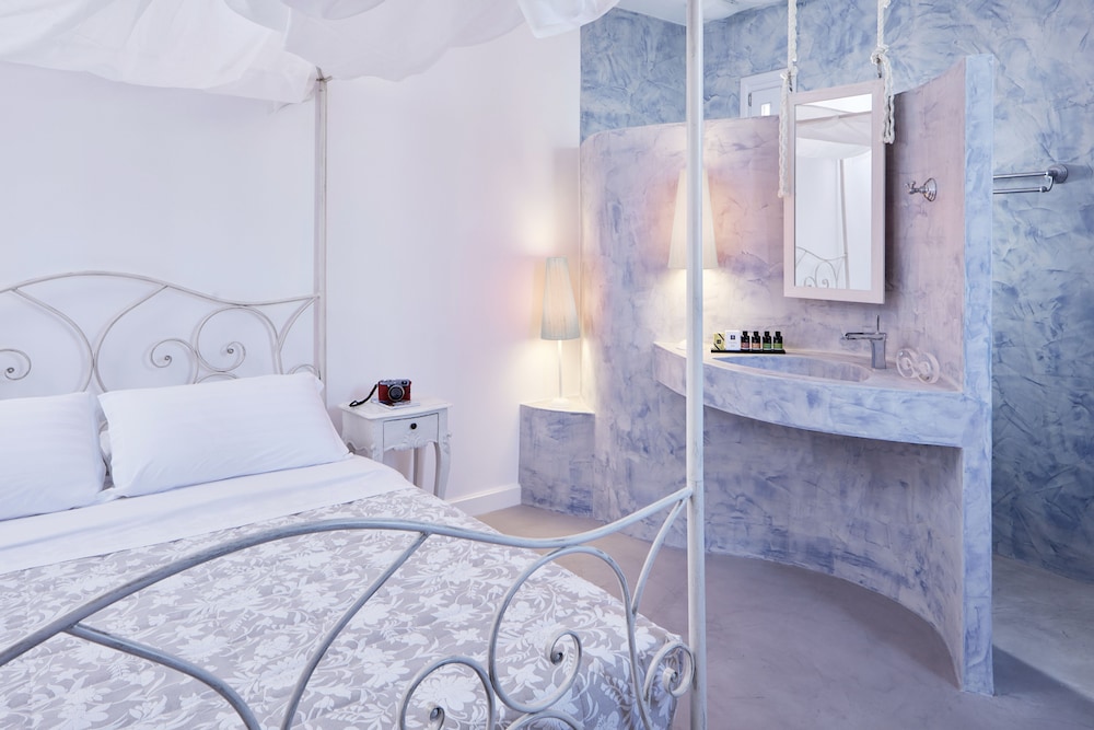 Suite (Orabel Master Suite, Indoor Jacuzzi)