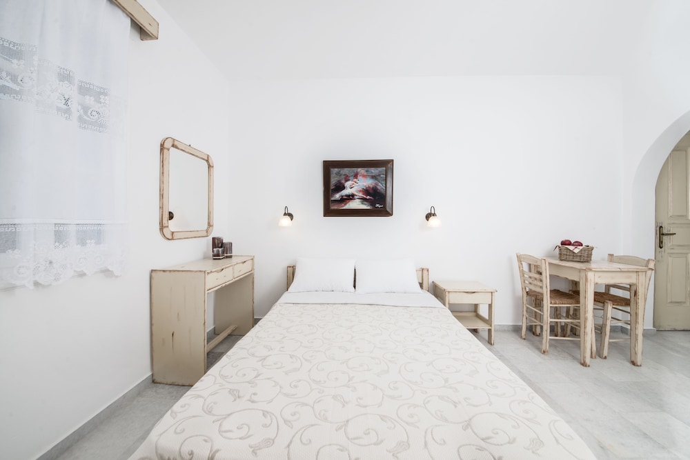 Comfort Triple Room