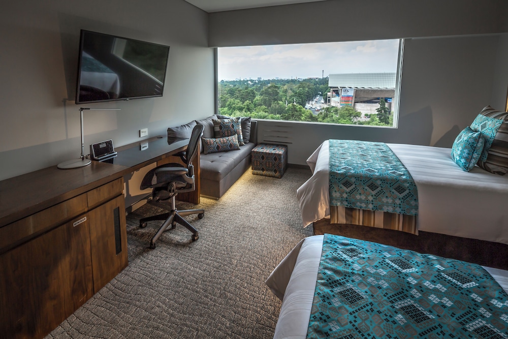 Classic Room, 2 Queen Beds (Chapultepec Park View) - Photo 5