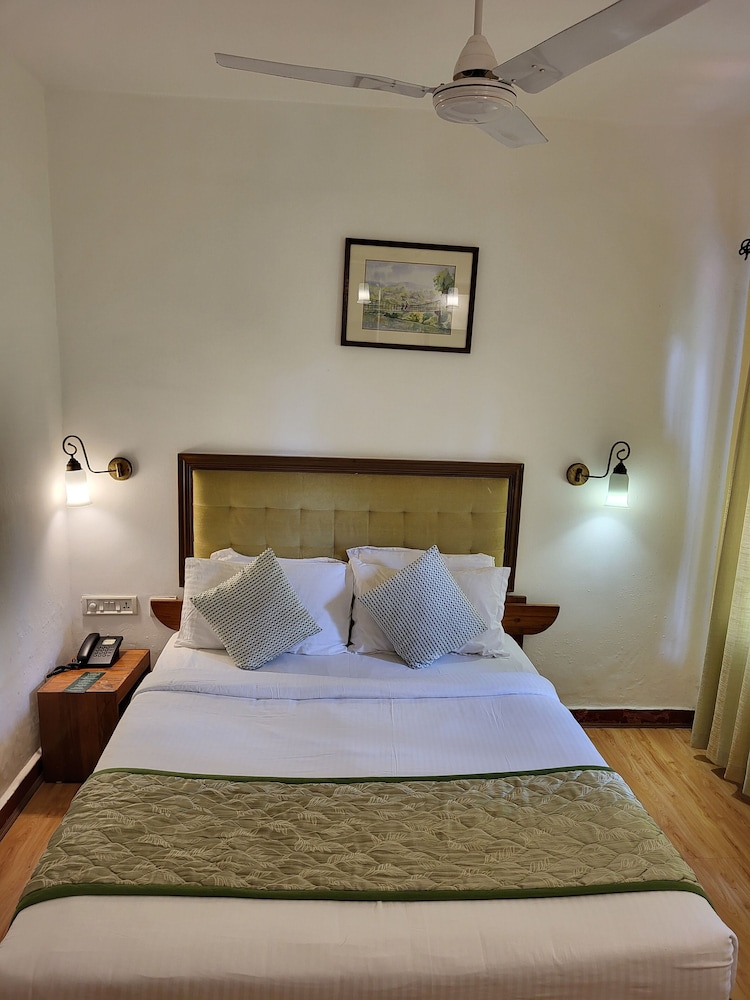 Deluxe Double Room photo 3