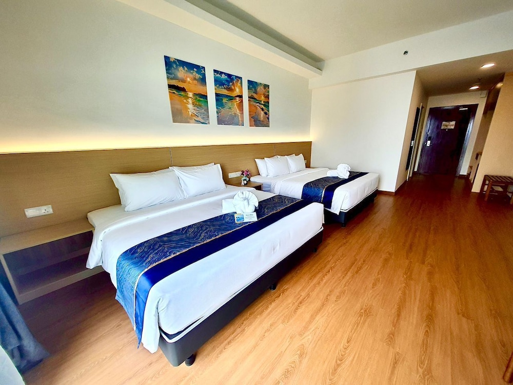 Premier Quadruple Room - Photo 3