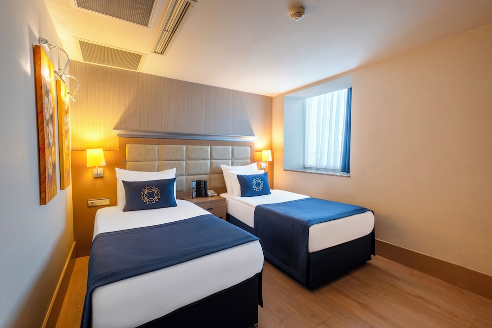 Family Suite, 2 Bedrooms, Sea View photo 2
