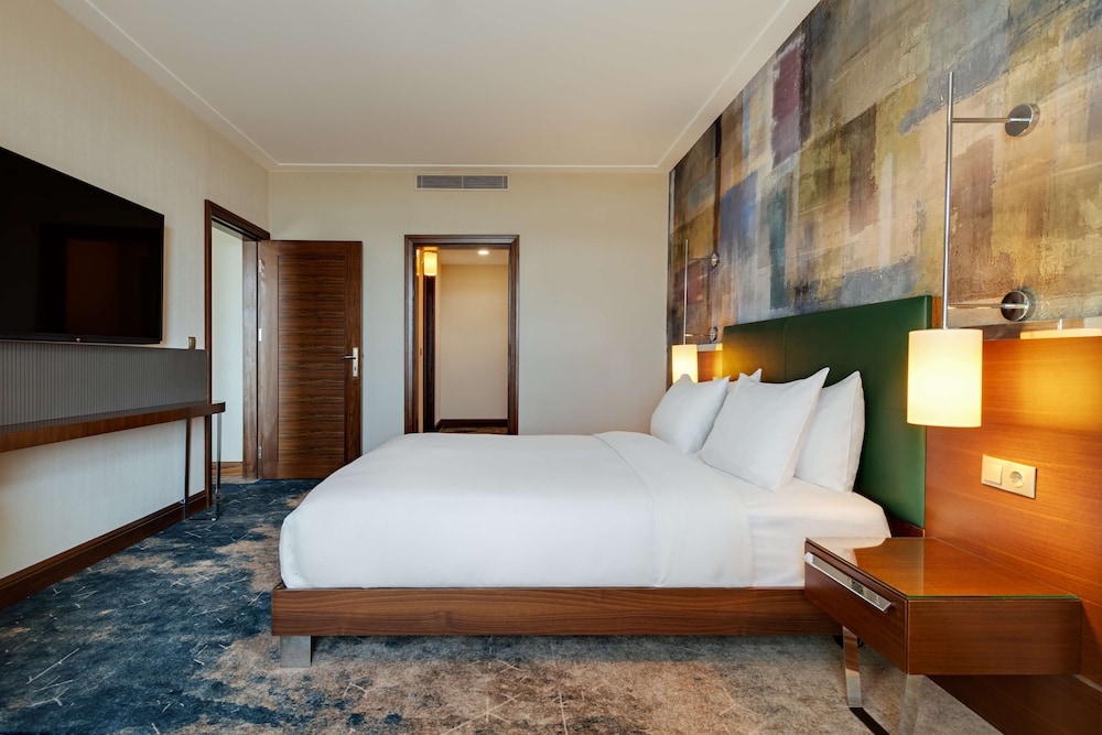 Suite, 1 Bedroom photo 1