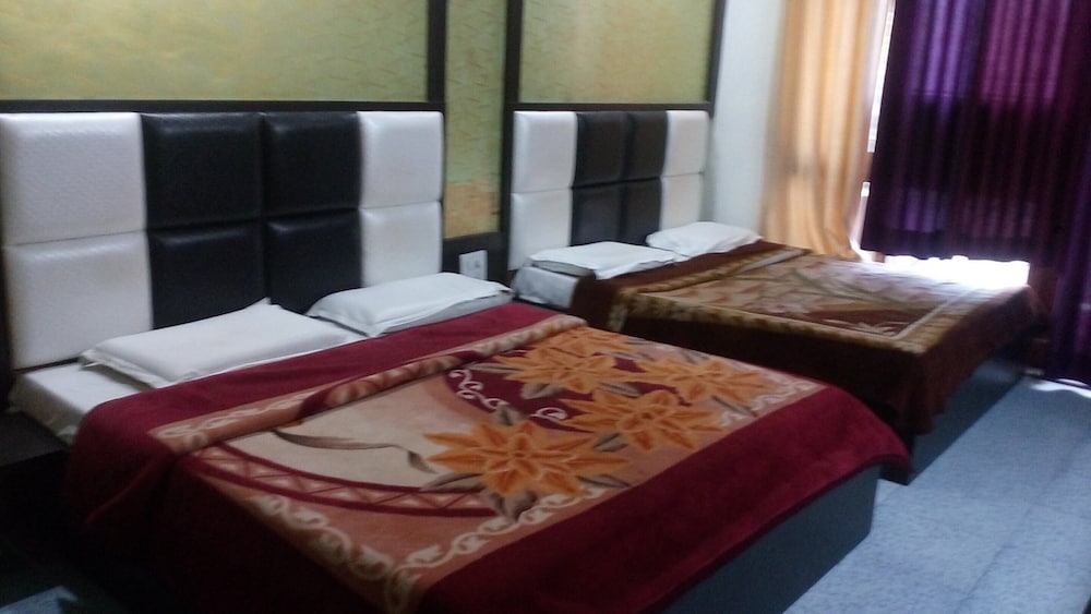 Family Room photo 2