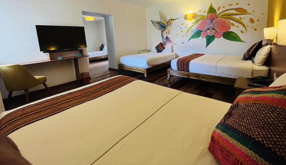 Family Room, Multiple Beds, Accessible photo 1
