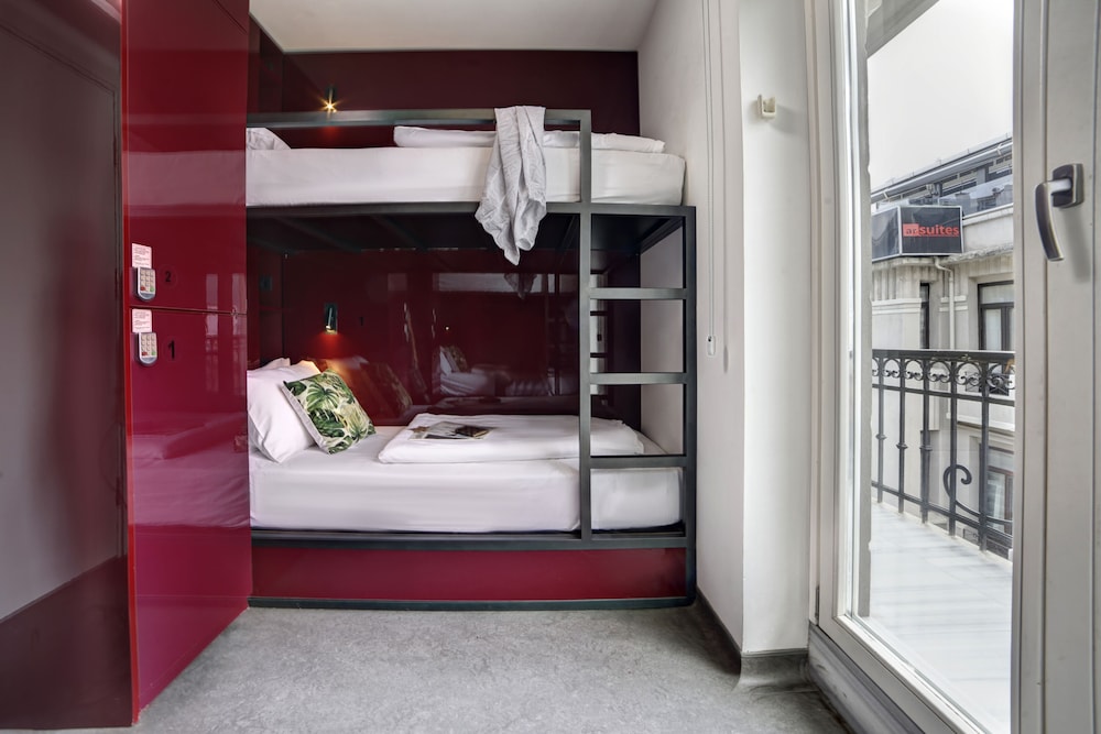 Bed in 4 Bed Female Dormitory Room With Shared Bathroom photo 2
