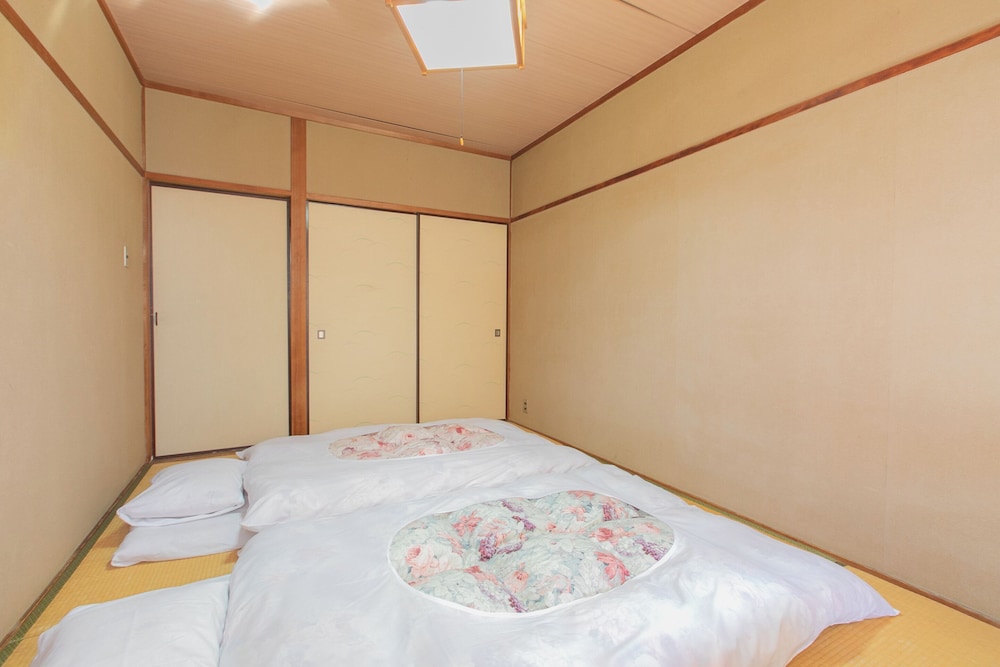 Japanese-Style Room for Two, Shared bathroom, Non-Smoking - Photo 9