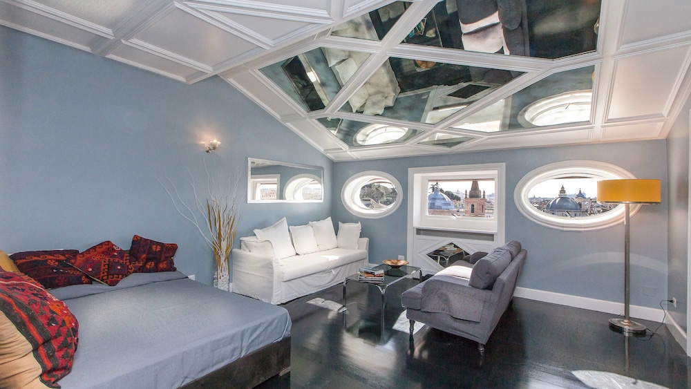 Studio Suite photo 1