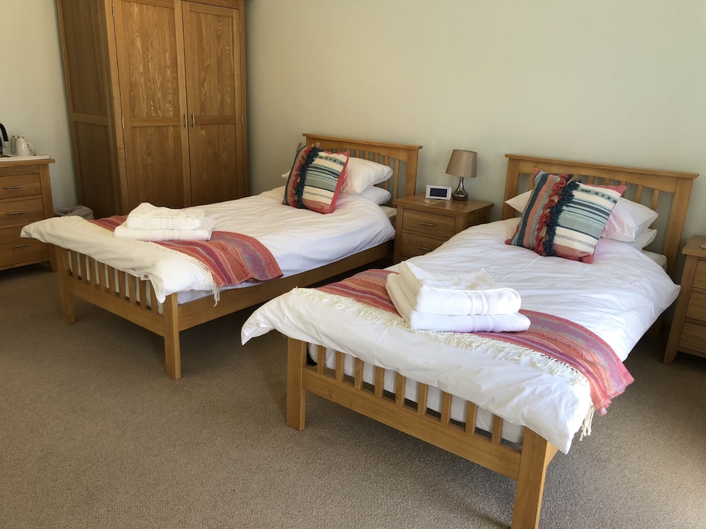 Twin Room, Ensuite (Plus) photo 1