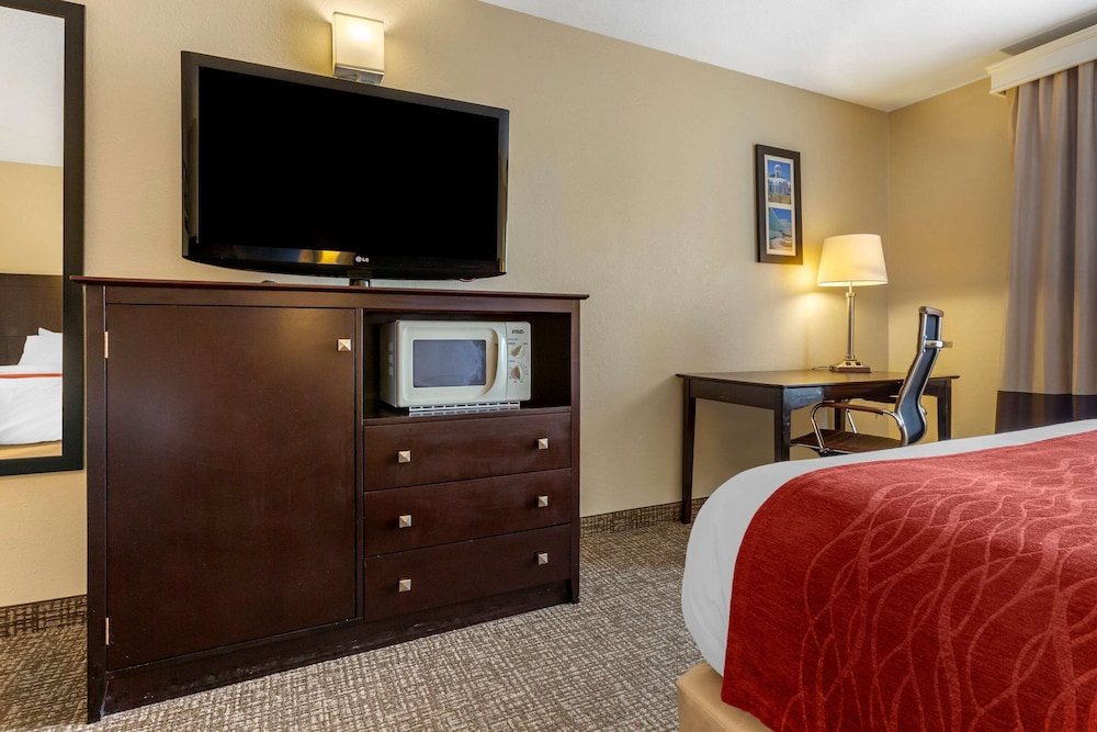 Standard Room, 2 Queen Beds, Non Smoking photo 3