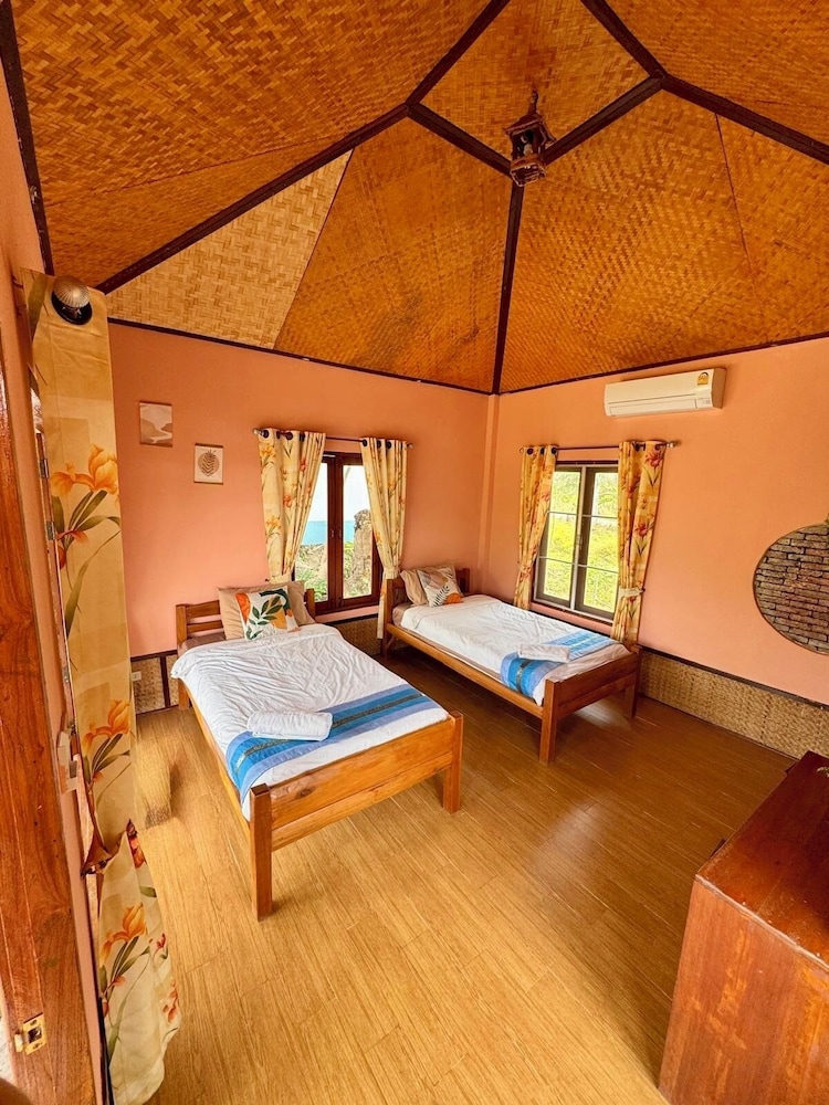 Double or Twin Room, Balcony, River View photo 1