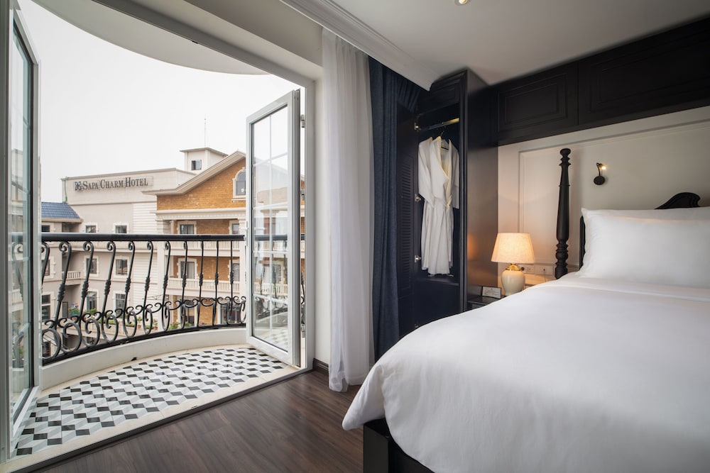 Premier Double Room, 1 King Bed, City View - Photo 12